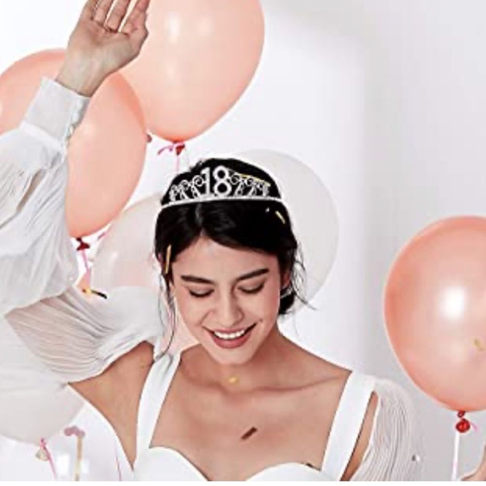 Babeyond brand 18th birthday silver tiara! New in box